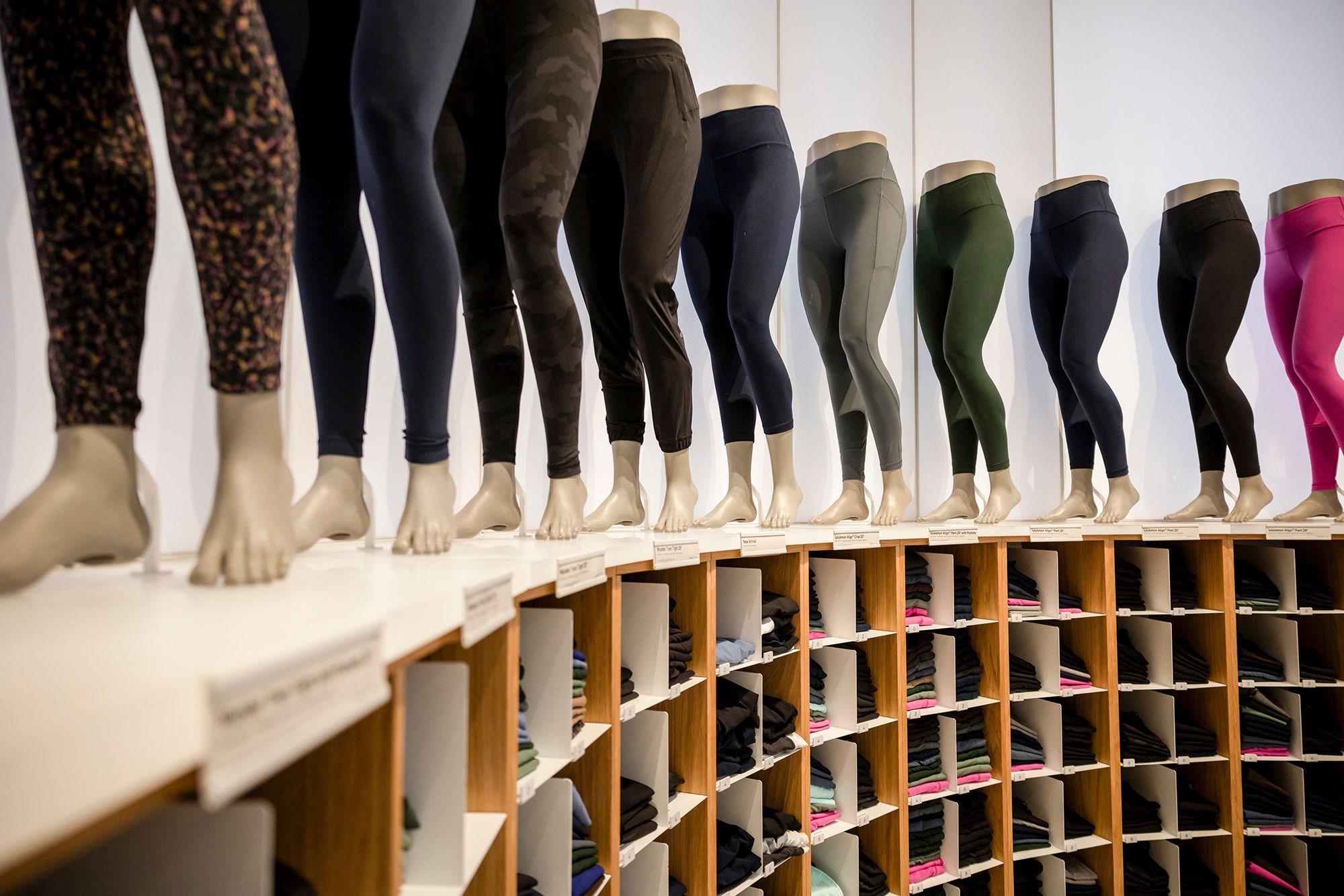 Lululemon怒告Costco卖假货！128美元运动裤只卖8美元