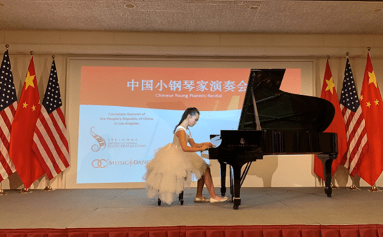 钢琴新星李溯：奏响最美的音乐华章