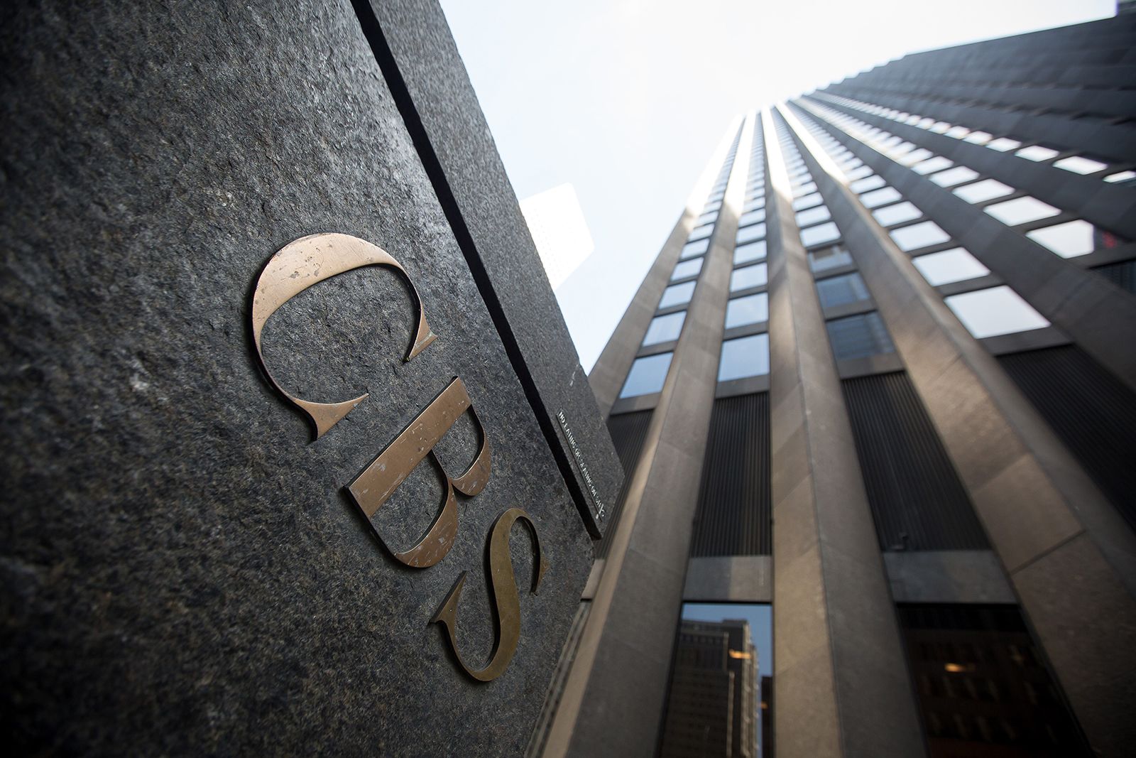 派拉蒙支付1600万美元与特朗普和解，CBS陷“新闻自由”危机