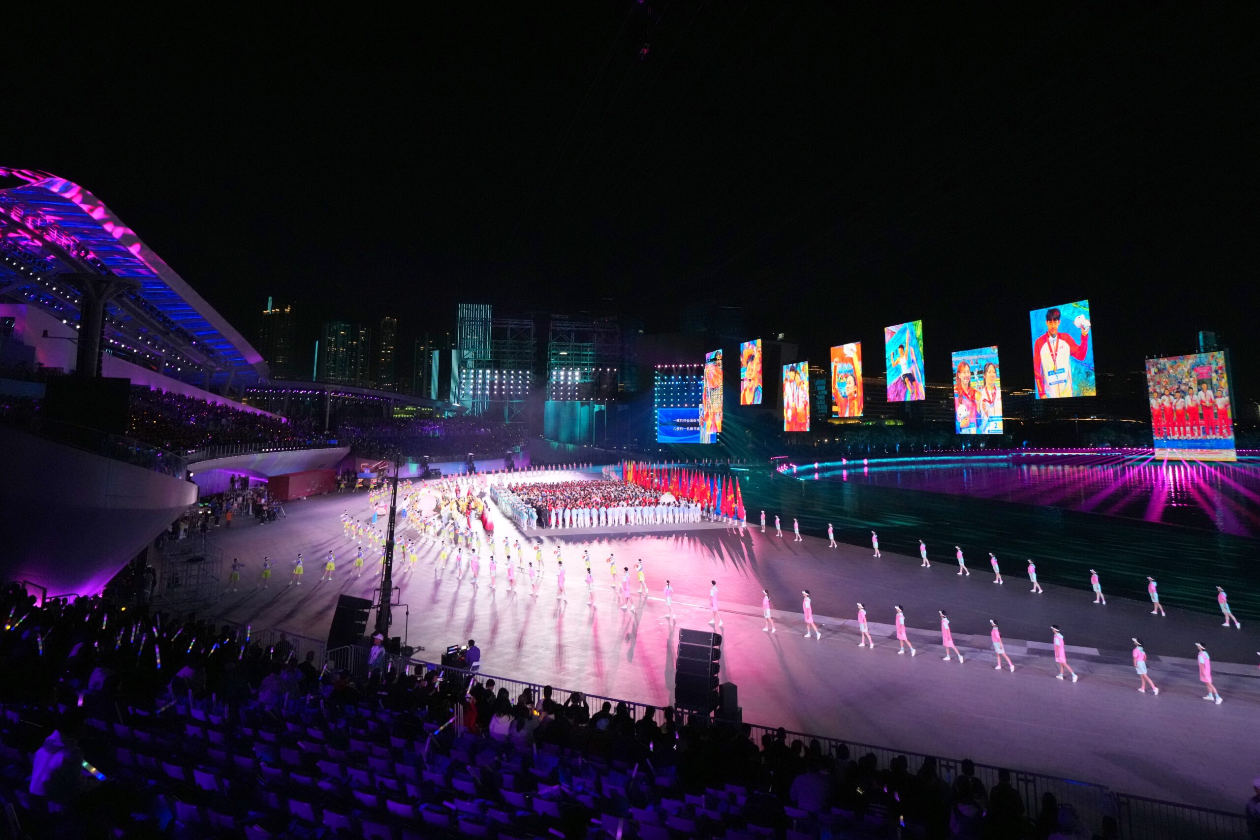 第十五届全国运动会闭幕式在深圳举行