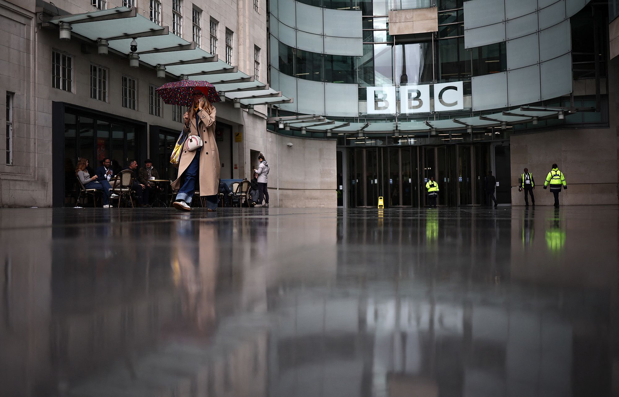 特朗普怒告BBC：10亿美元诉讼掀起英国媒体“生死之战”