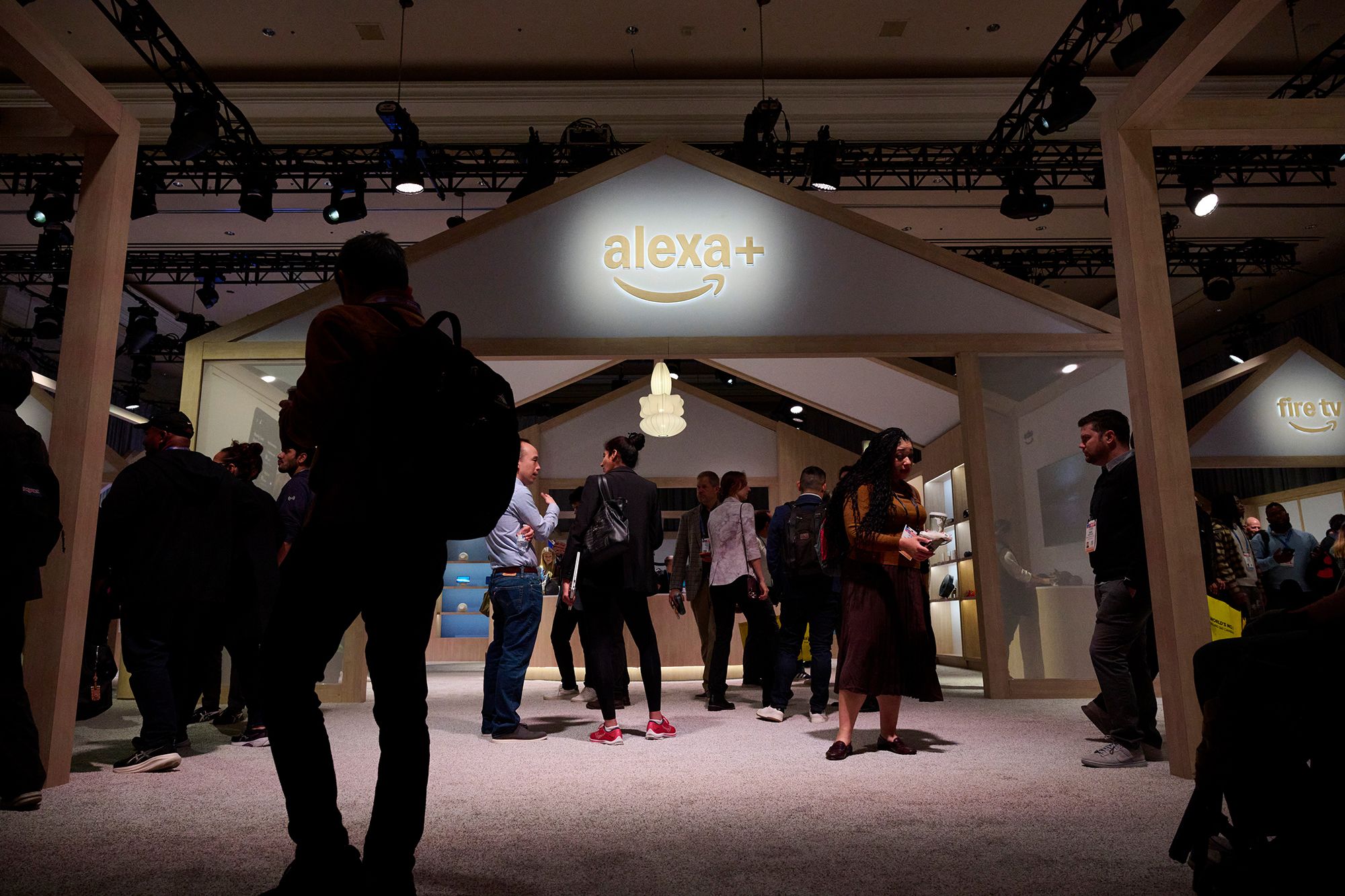 亚马逊押注“有记忆的Alexa”，试图夺回AI助手主动权