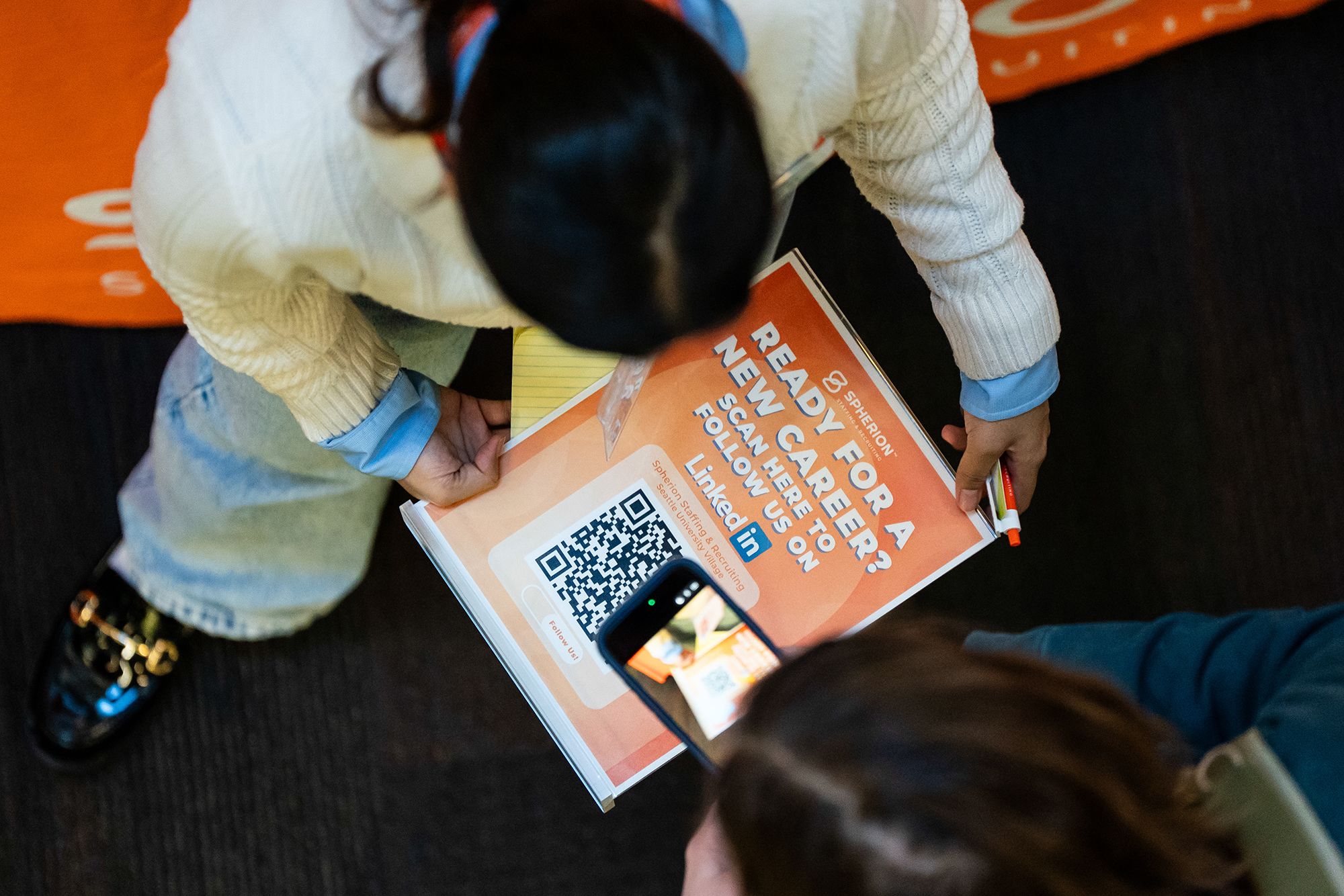 15年新低！美国招聘骤降，劳动力市场亮起警报